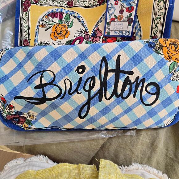 NWT - Brighton Love Tote Bag - Floral Heart Design - Picture 5 of 7